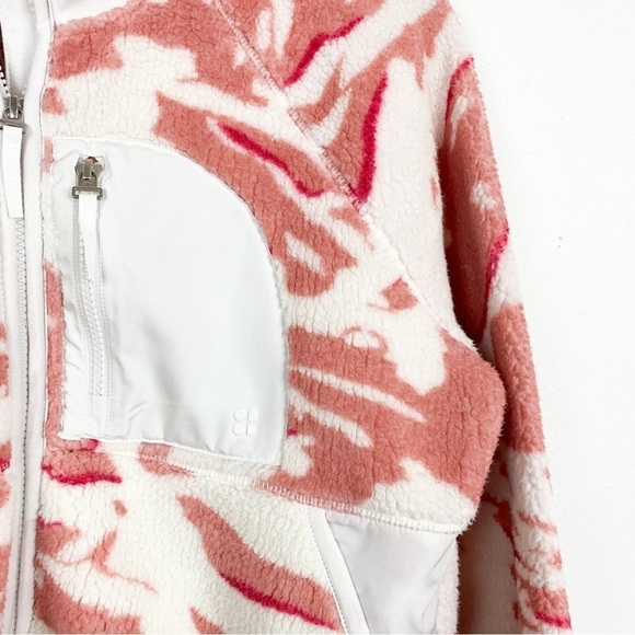 NWT Sweaty Betty Pennine Zip Through Pink Camo Teddy Jacket Sz 8 - Picture 7 of 13